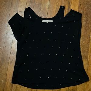 Rachel Roy black studded open shoulder top🖤